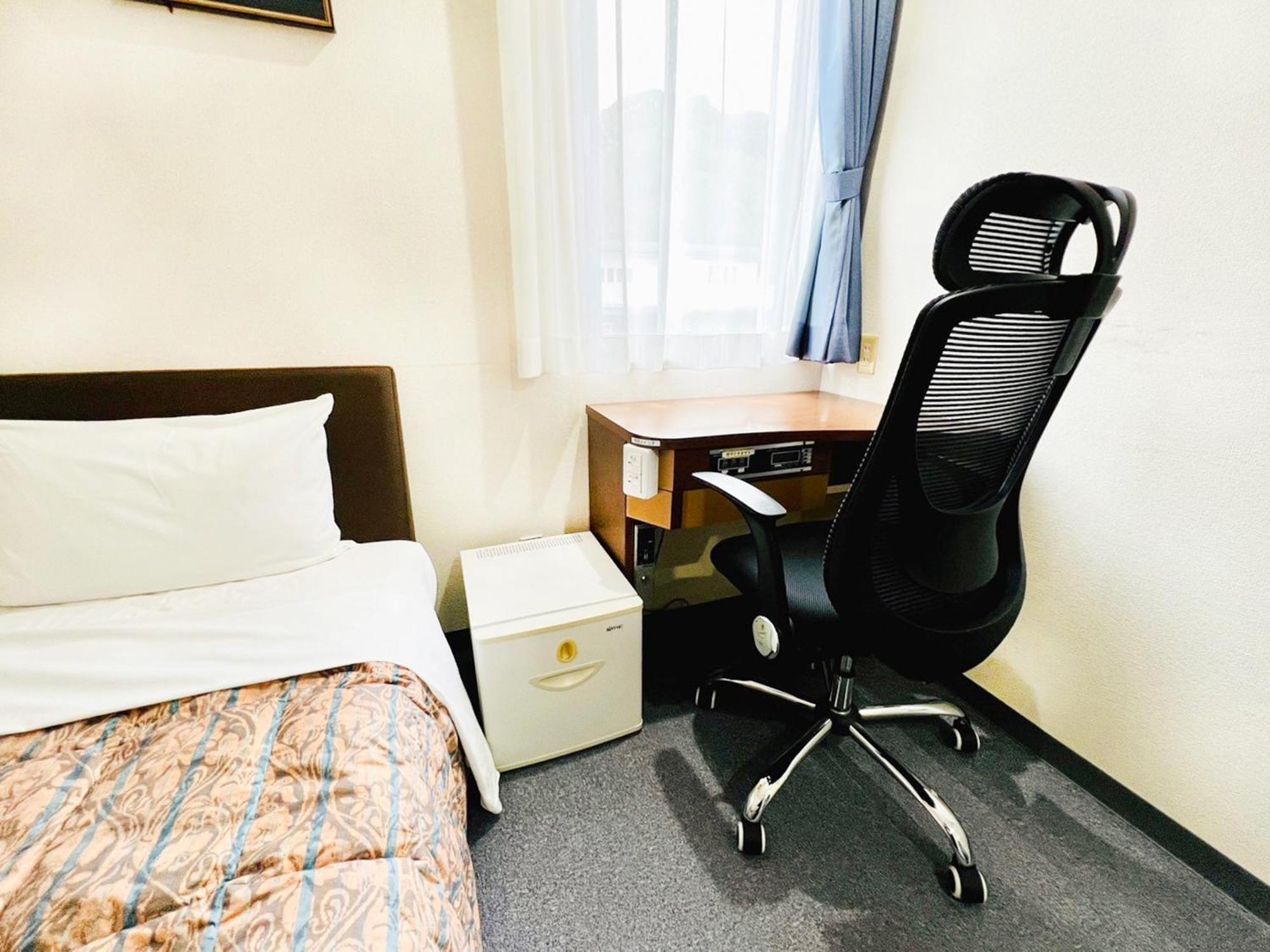 Station Business Hotel Tenshukaku 히토요시 외부 사진